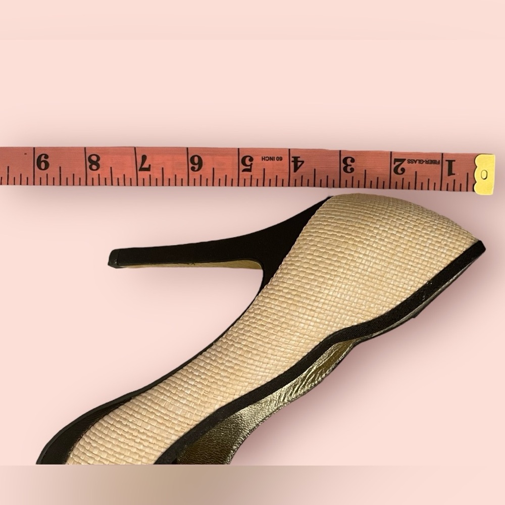 NWOT Beverly Feldman Gold and Black Heels - Picture 3 of 6